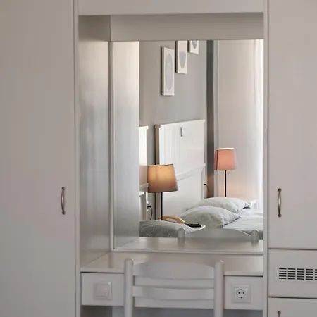 Ξενοδοχείο Athina 3*