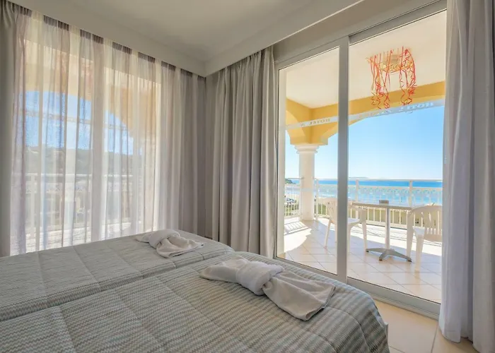 Otel Athina 3*