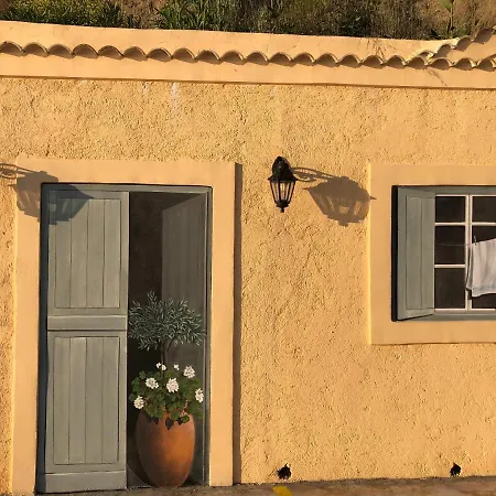 Ξενοδοχείο Athina 3*